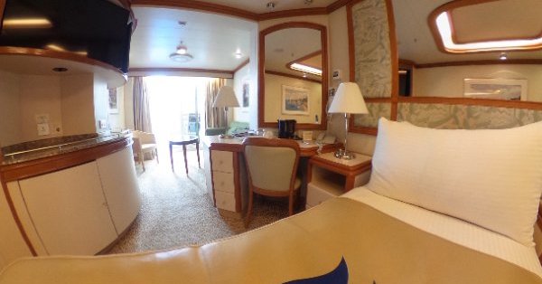 食事 文化 寄港地を満喫 動くリゾートホテル ダイヤモンド プリンセスの旅 その4 360度画像あり 船内を満喫するため 通常見られない場所やサービス 料理をまとめて紹介 トラベル Watch